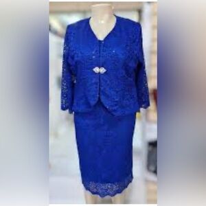 NWOT Cachet Royal‎ Blue Lace Ensemble